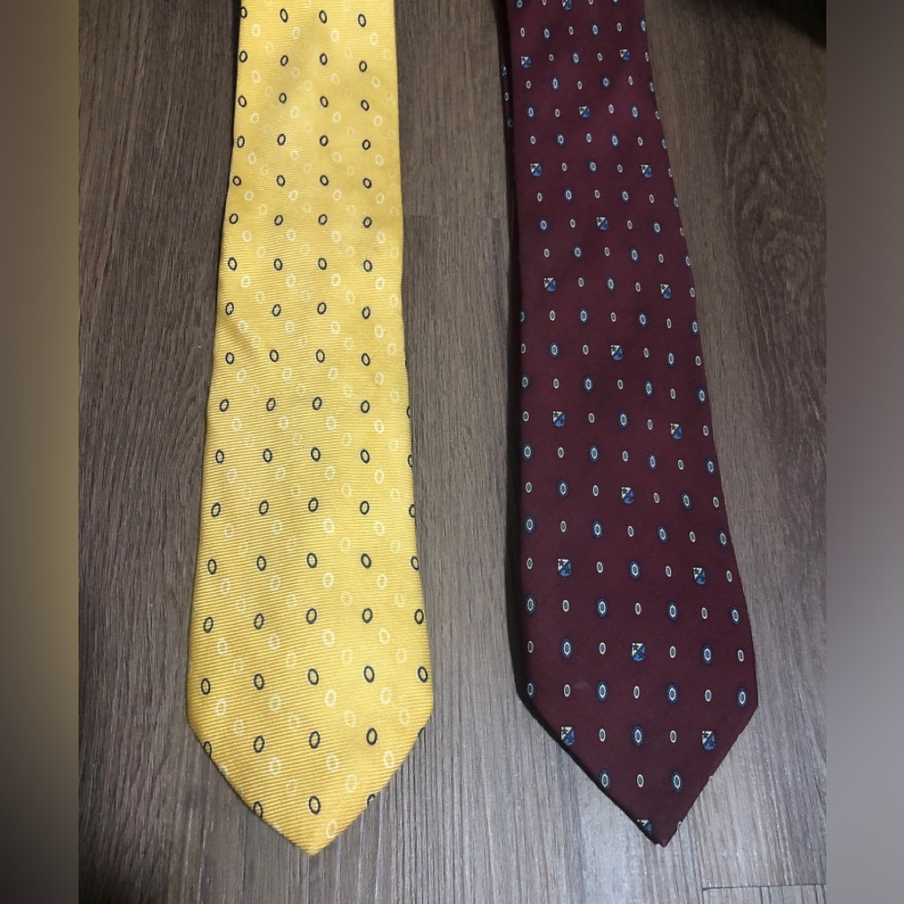 Vintage Tommy Hilfiger Ties, 2 quantity, 100% imported silk